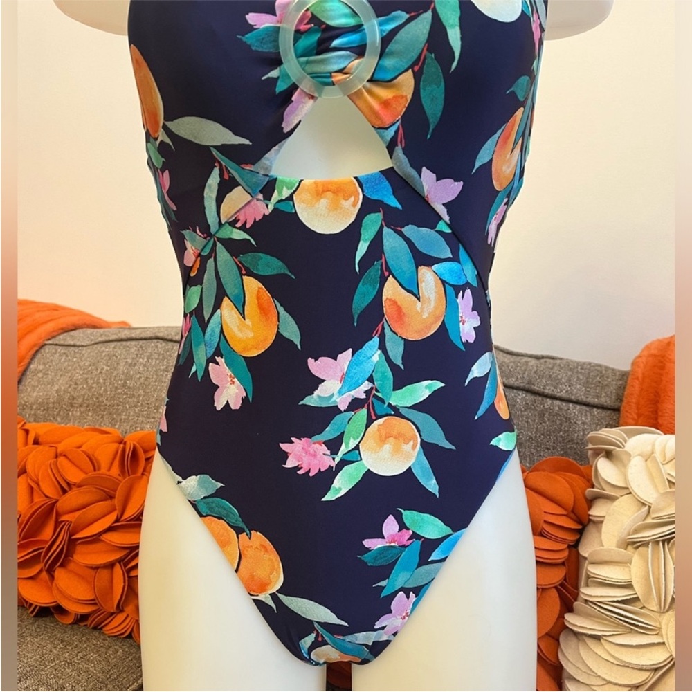 ❣️🆕Sunshine 79 Peace, Love & Peaches Over The Shoulder One Piece & Coverup Set❣️ - Picture 7 of 12